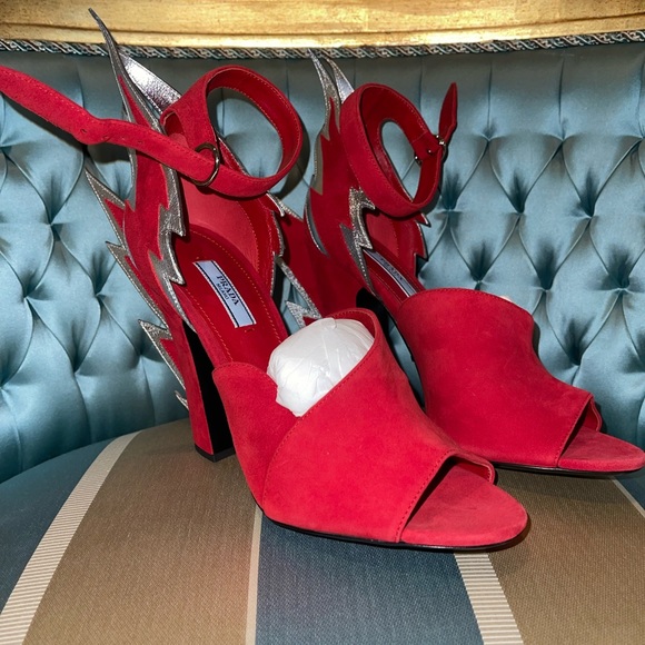 Prada lighting bolt heels - Picture 2 of 7